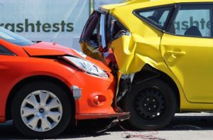 Die Reparatur bei einem Unfall mit wirtschaftlichem Totalschaden ist zwar möglich jedoch wirtschaftlich nicht sinnvoll