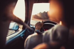 Wenn Sie den Fahrzeugschein bei Verkehrskontrollen nicht vorweisen können, kann ein Verwarnungsgeld erhoben werden