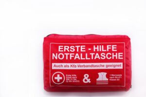Verbandskästen erhalten Sie bereits ab einem Preis von 5 Euro.